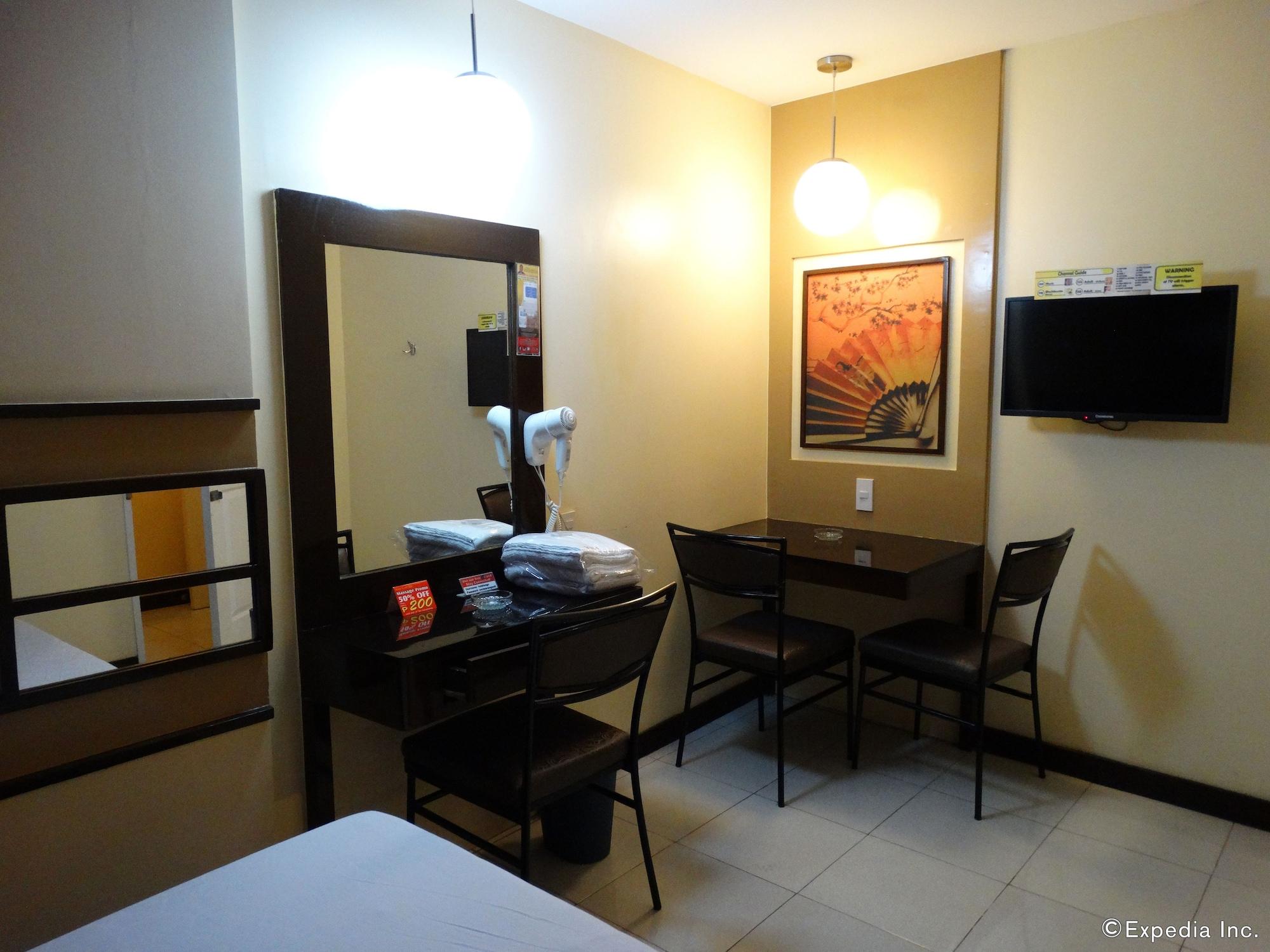 Hotel Sogo Pasay Wood Street Extérieur photo