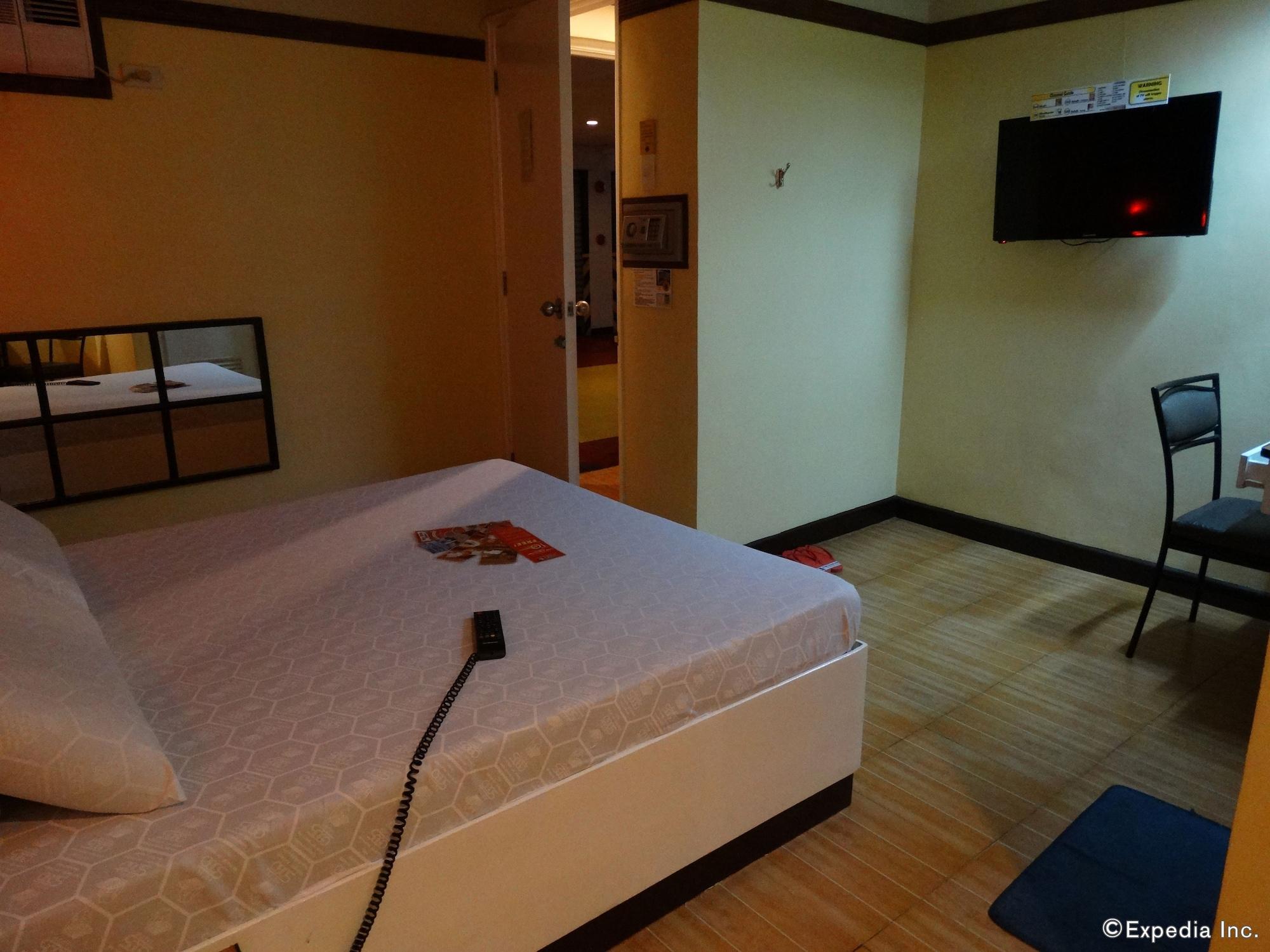 Hotel Sogo Pasay Wood Street Extérieur photo