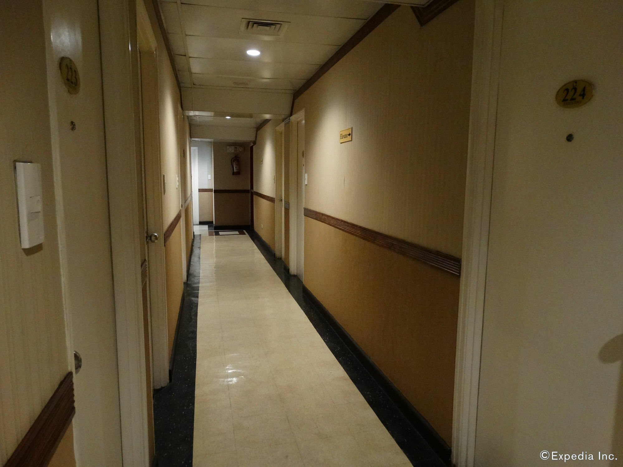 Hotel Sogo Pasay Wood Street Extérieur photo