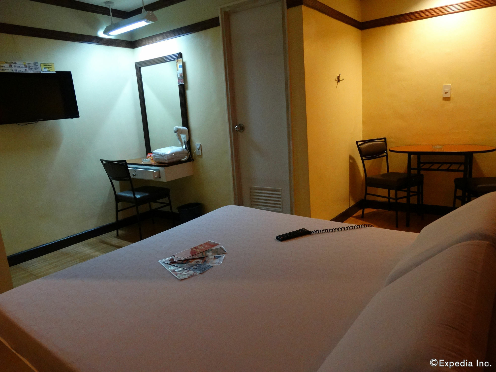 Hotel Sogo Pasay Wood Street Extérieur photo