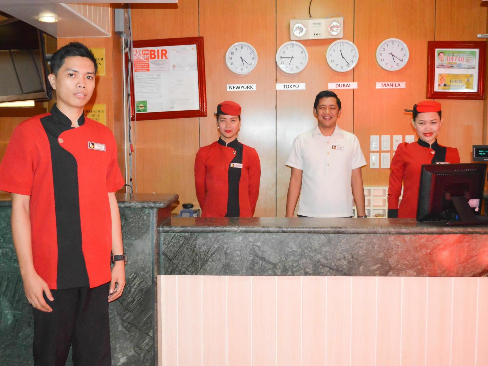 Hotel Sogo Pasay Wood Street Extérieur photo