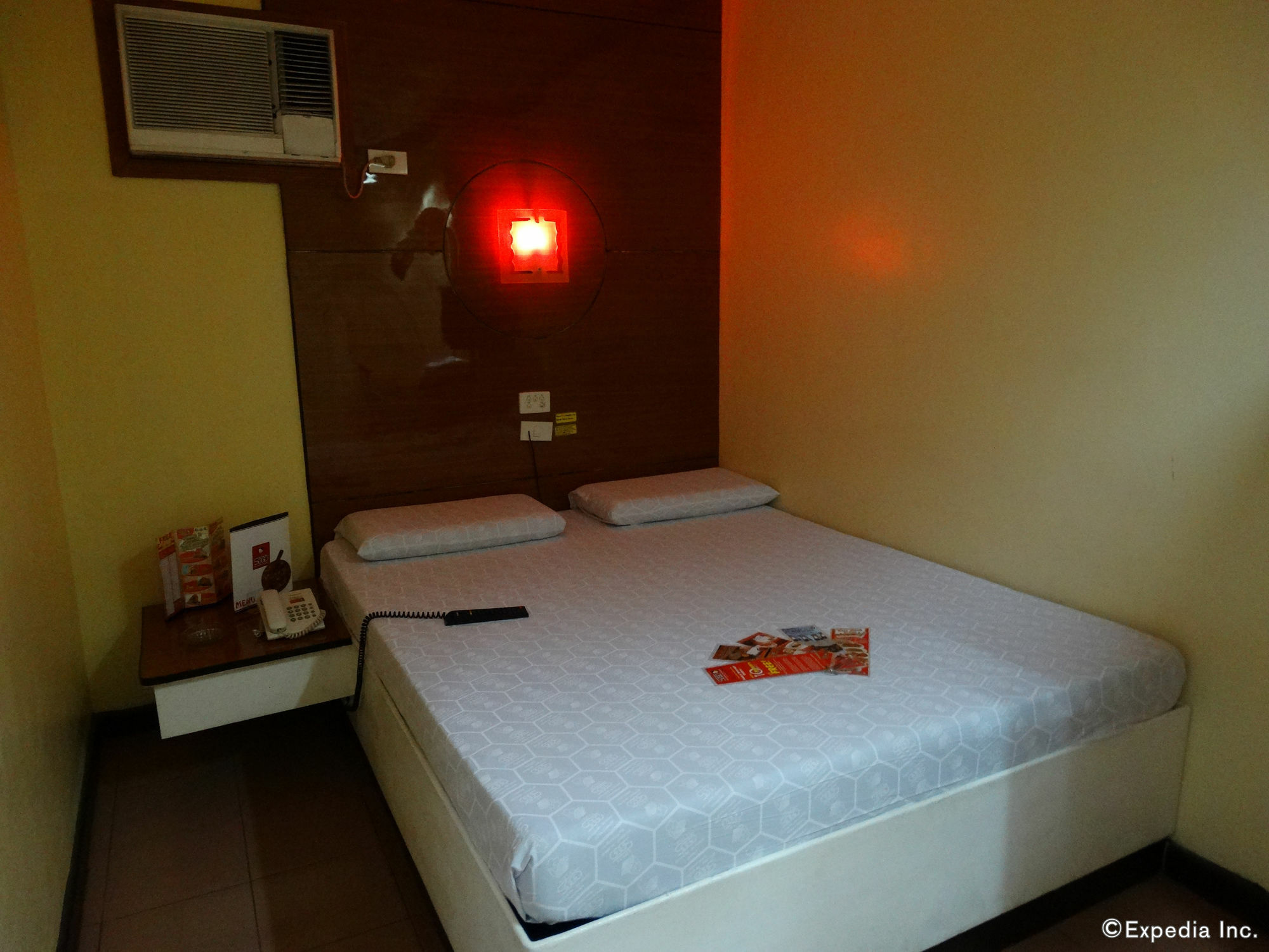 Hotel Sogo Pasay Wood Street Extérieur photo