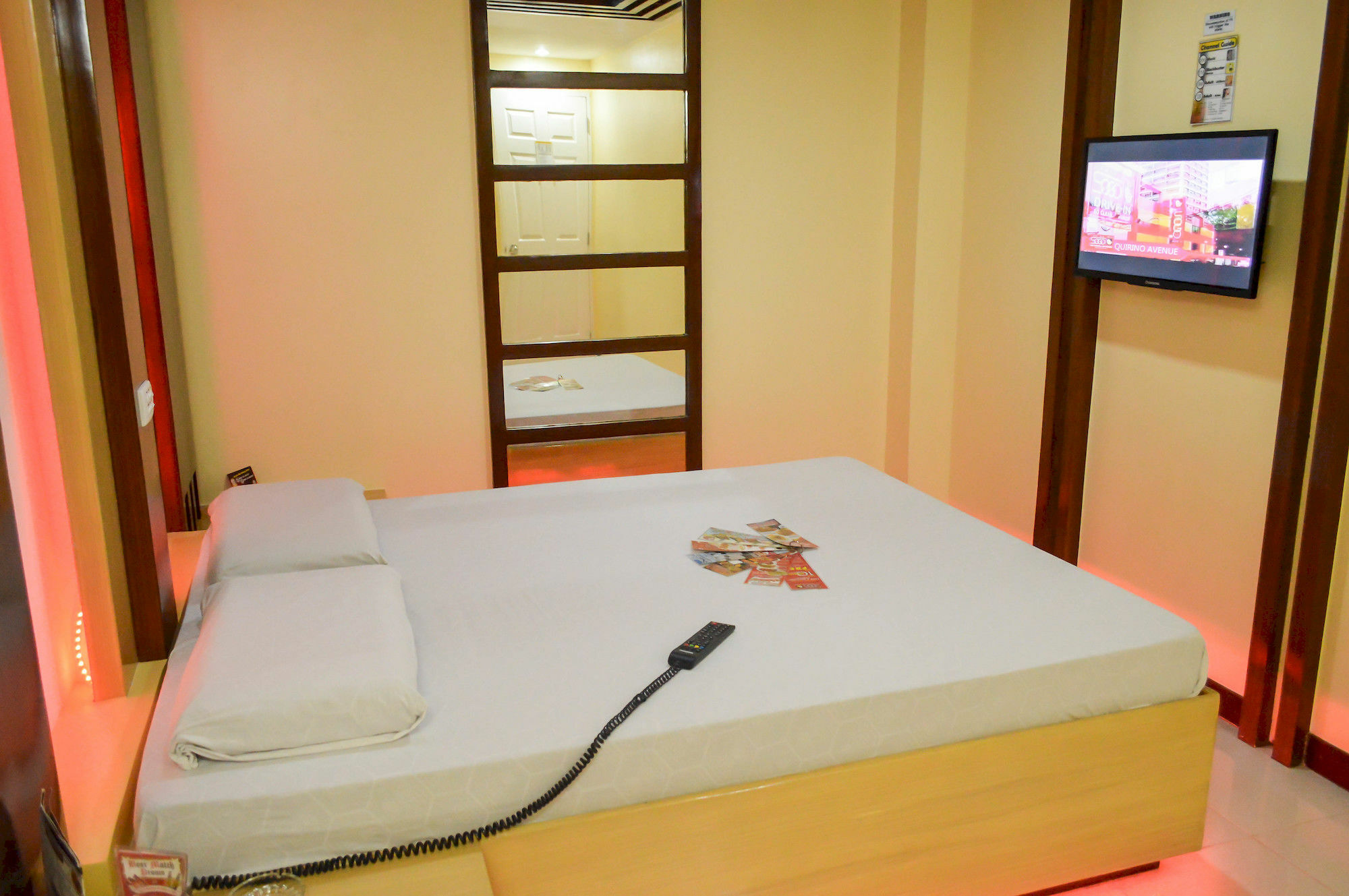 Hotel Sogo Pasay Wood Street Extérieur photo