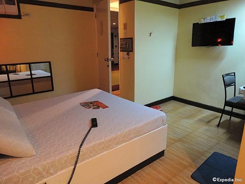 Hotel Sogo Pasay Wood Street Extérieur photo
