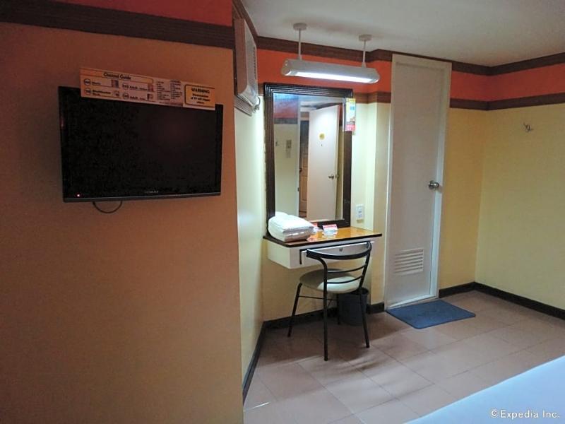 Hotel Sogo Pasay Wood Street Extérieur photo