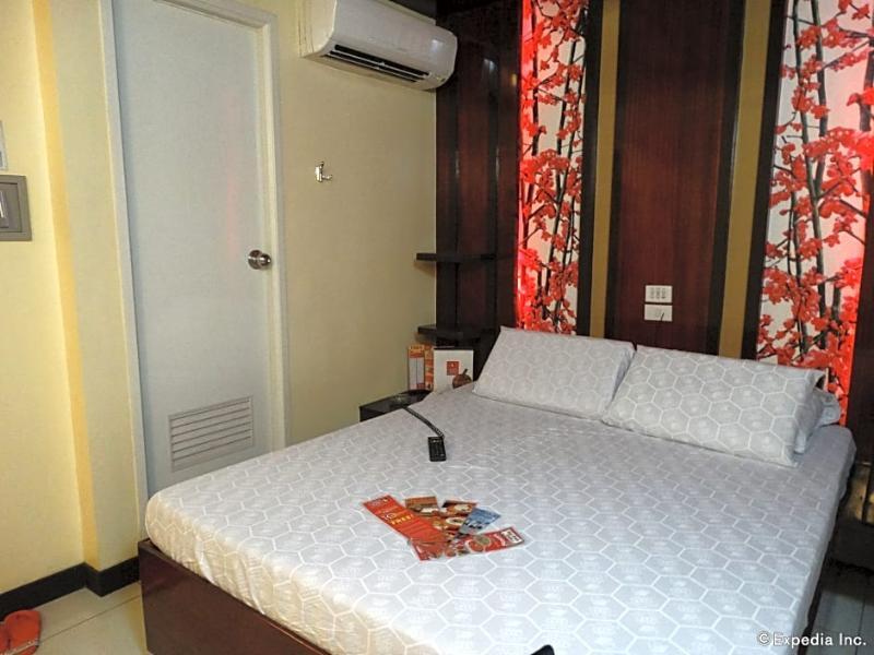 Hotel Sogo Pasay Wood Street Extérieur photo